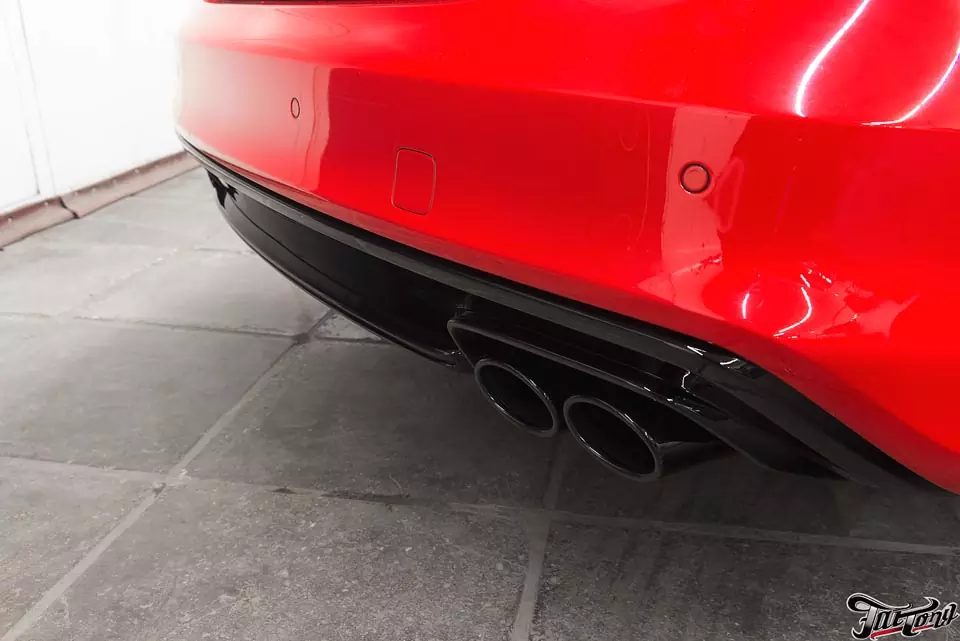 Audi S4. Антихром кузова. Кузовной ремонт. Окрас дисков и суппортов.